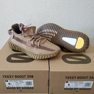 Yeezy Boost 350 v2 Earth
